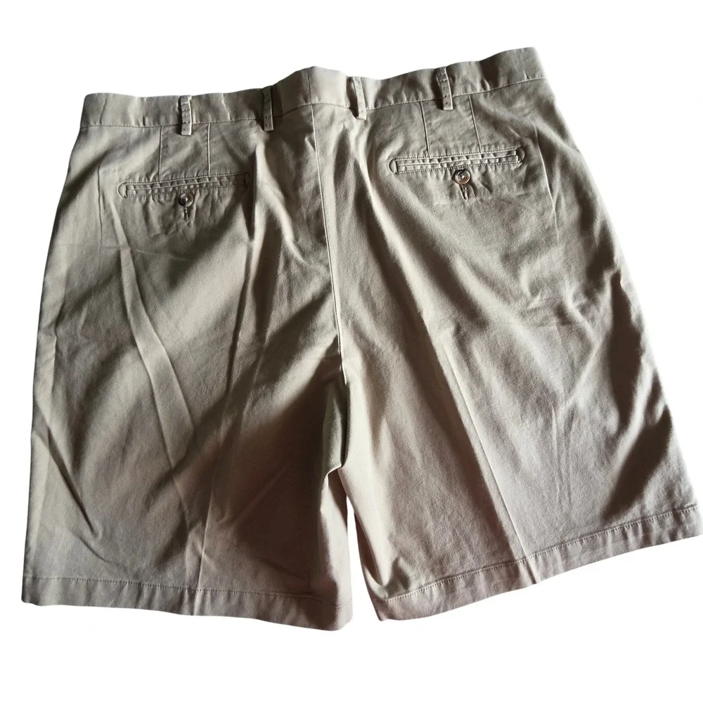 Peter Millar Mens Khaki Chino Shorts Size 40 Flat Front Tan Cotton Twill Golf